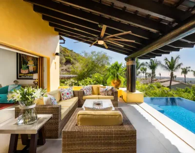 Sunny Villa